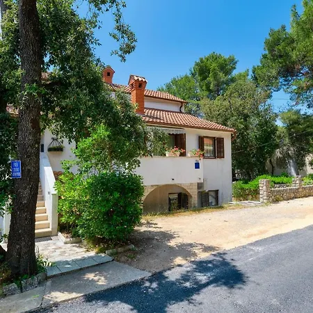 Marija Mali Losinj